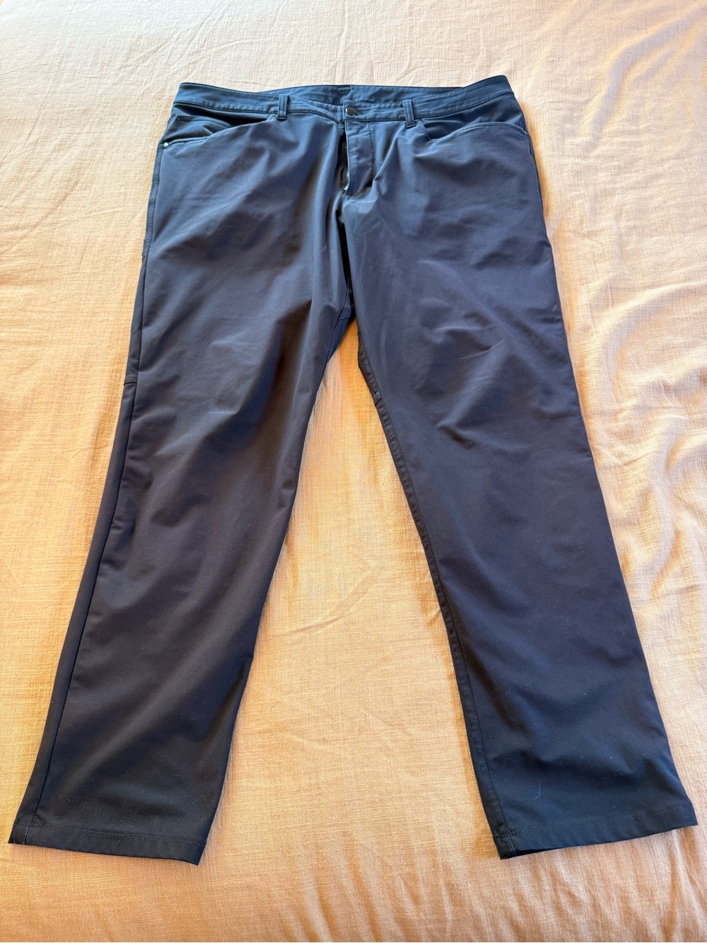 lululemon athletica Men's Dark Navy Chinos 38x30